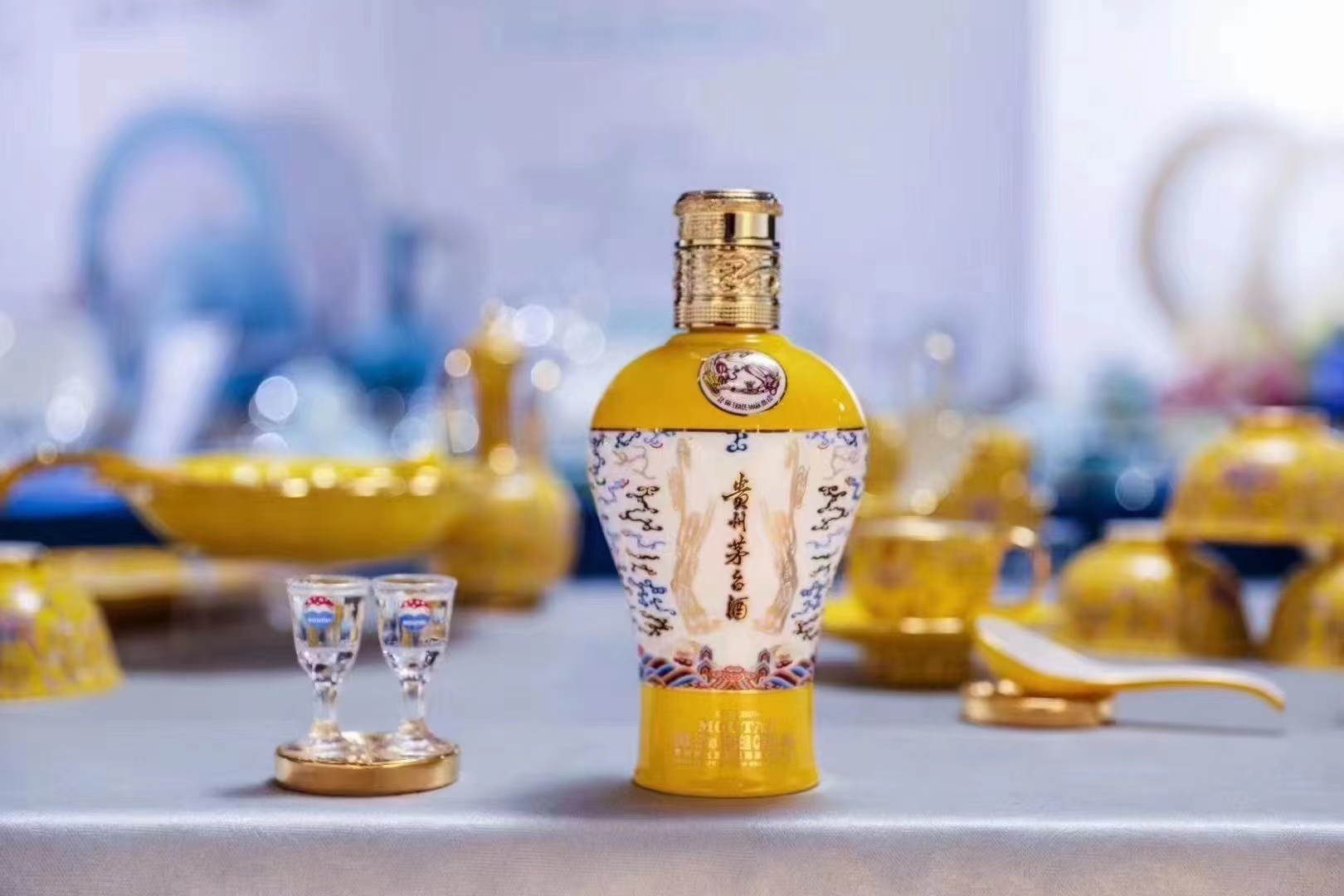 鹿寨潍坊临朐五十年茅台回收价格哪里回收(附近上门回收茅台酒）?